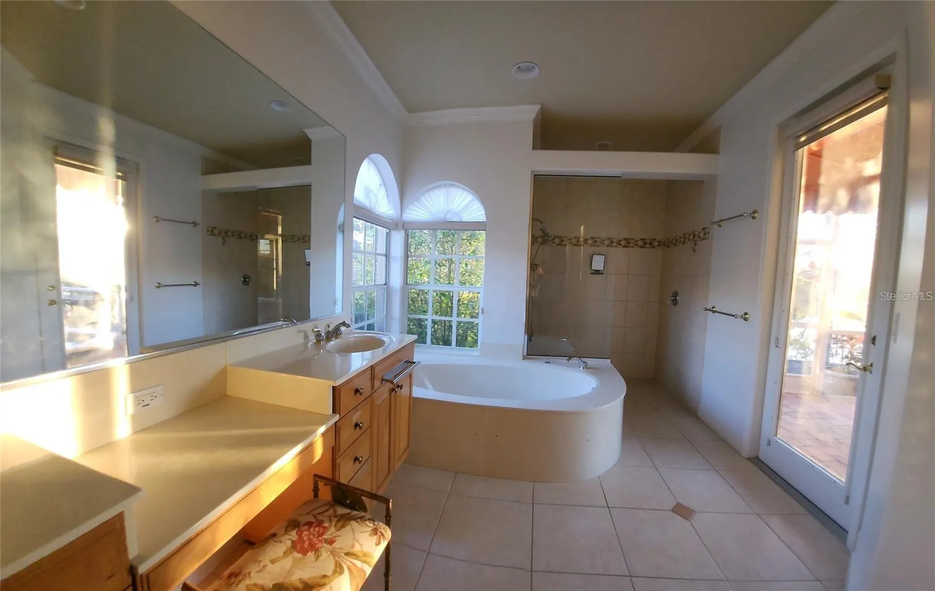 5125 Magnolia Pond Drive Sarasota FL 34233