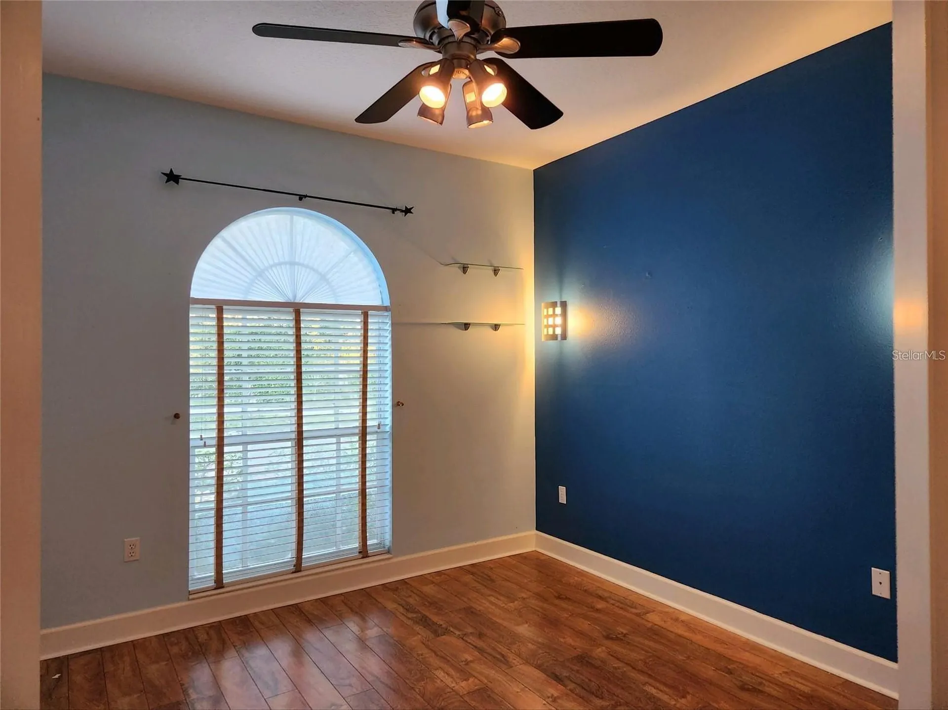 5125 Magnolia Pond Drive Sarasota FL 34233