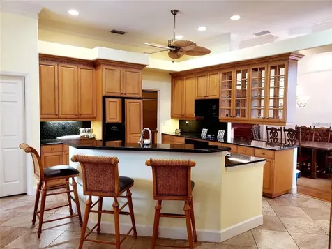 5125 Magnolia Pond Drive Sarasota FL 34233