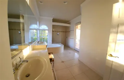 5125 Magnolia Pond Drive Sarasota FL 34233