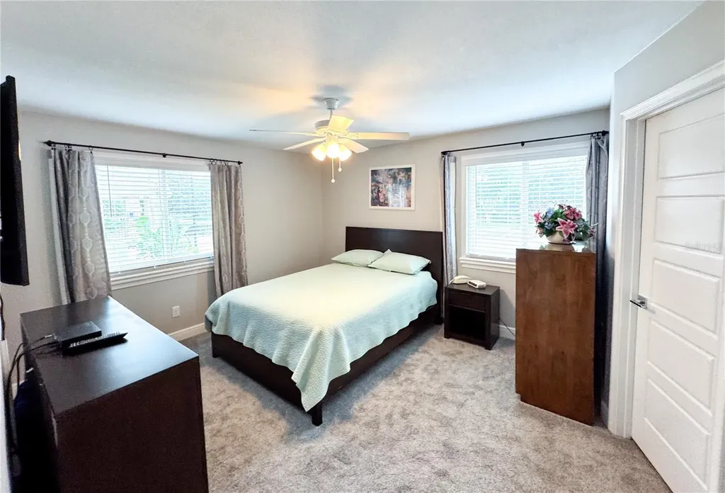 5300 White Cliff Lane Orlando FL 32812