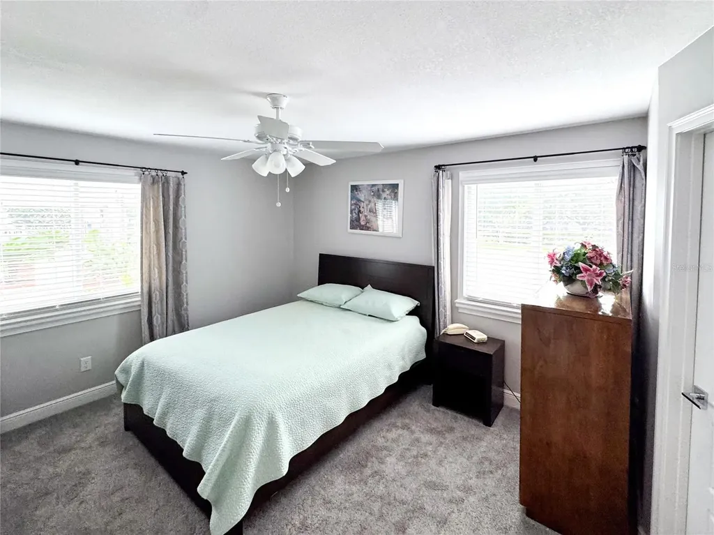 5300 White Cliff Lane Orlando FL 32812