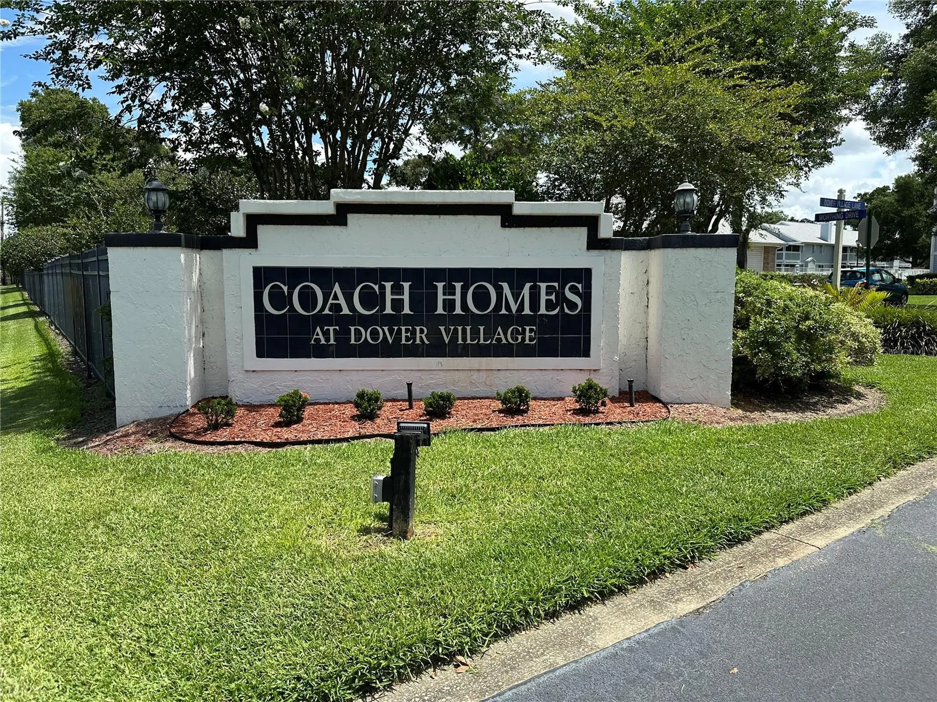 5300 White Cliff Lane Orlando FL 32812