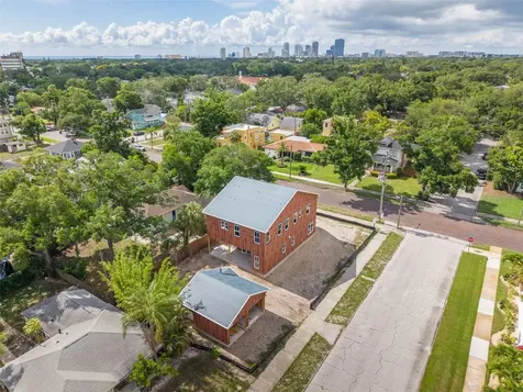 1341 28th Avenue N St Petersburg FL 33704