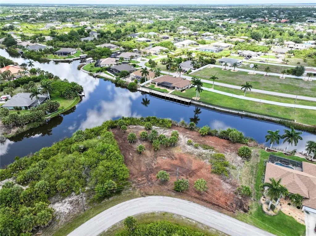 14235 Fruitport Circle Port Charlotte FL 33981