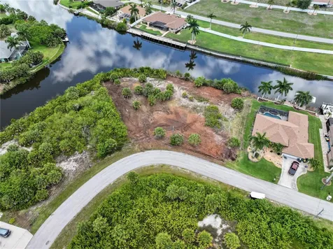 14235 Fruitport Circle Port Charlotte FL 33981