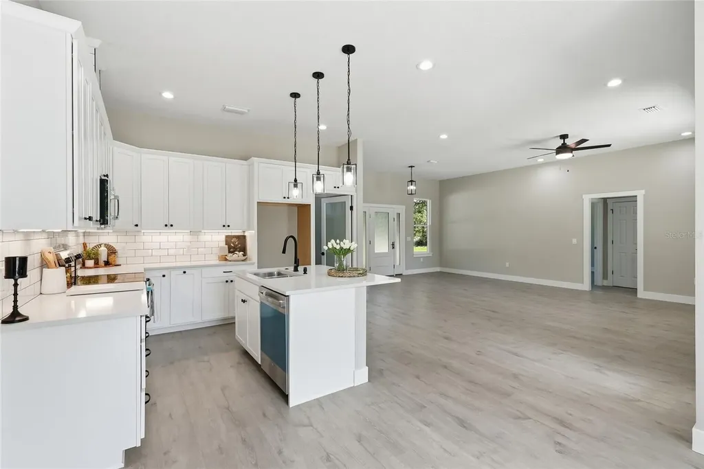 19825 NW 257th Terrace High Springs FL 32643