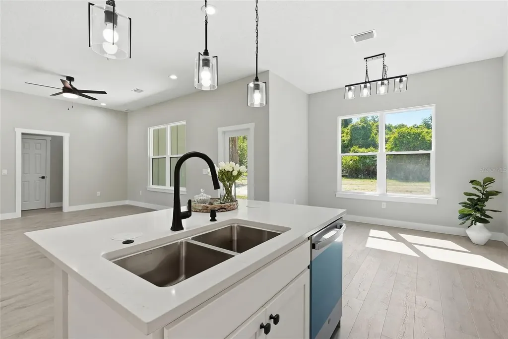 19825 NW 257th Terrace High Springs FL 32643