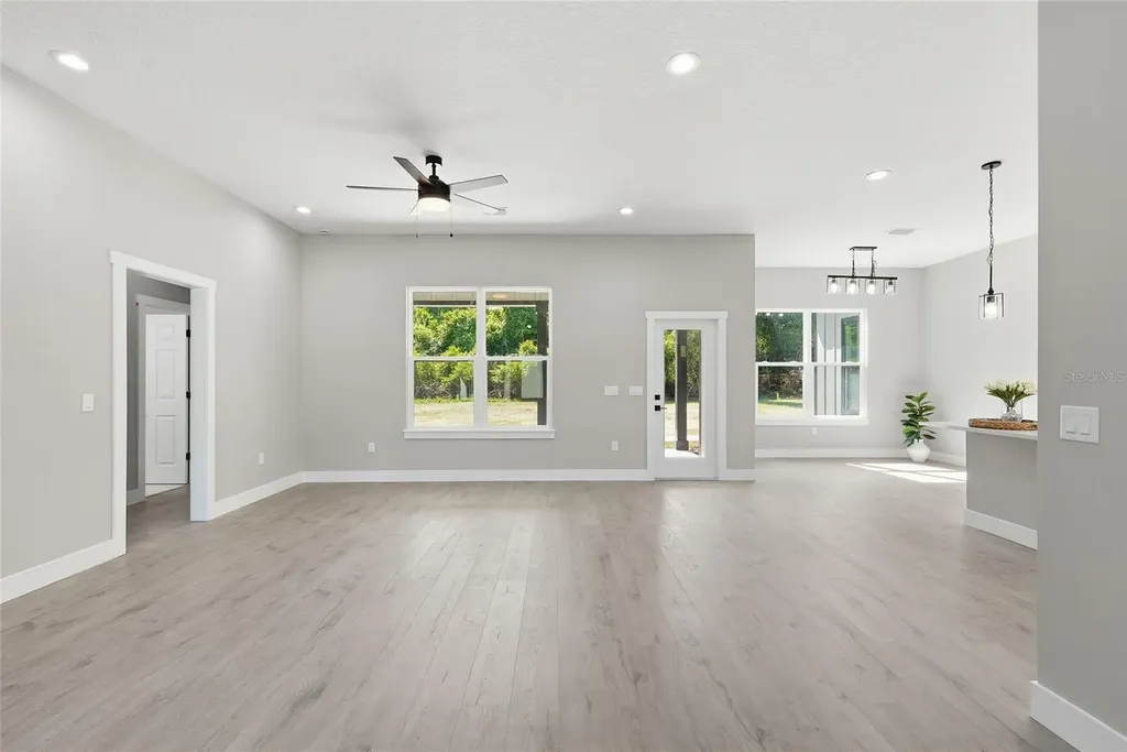 19825 NW 257th Terrace High Springs FL 32643