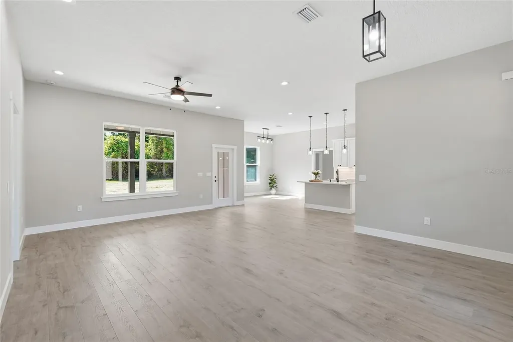 19825 NW 257th Terrace High Springs FL 32643