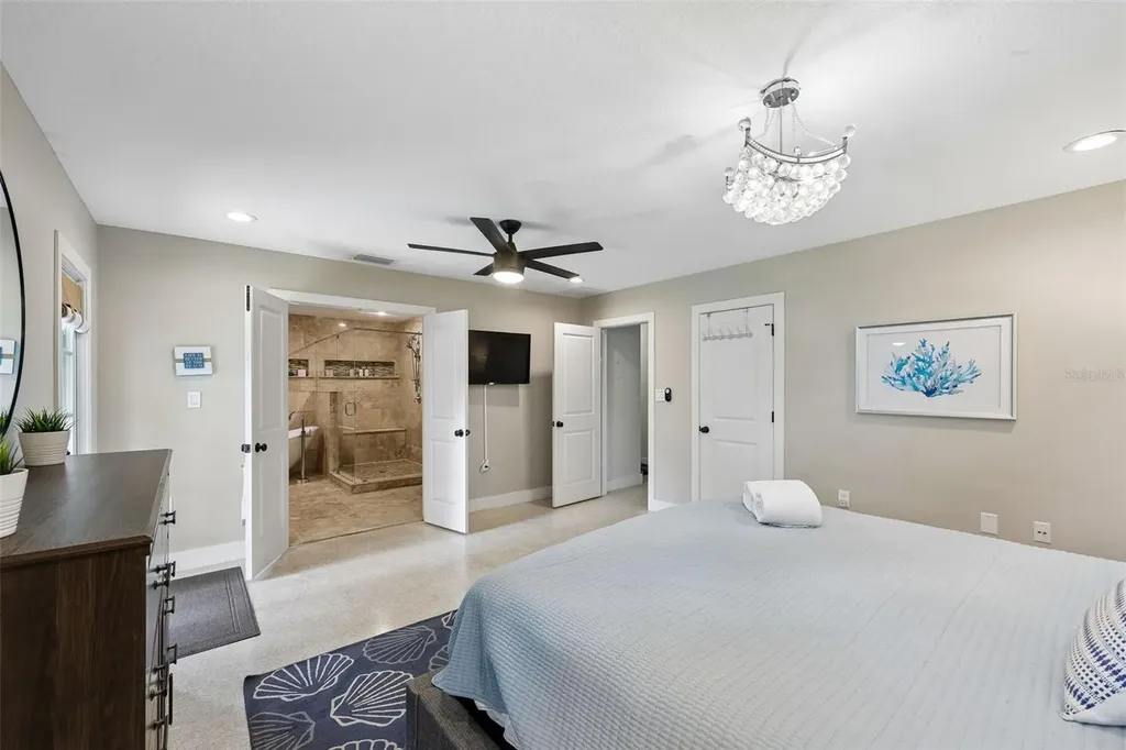 322 Suwanee Avenue Sarasota FL 34243