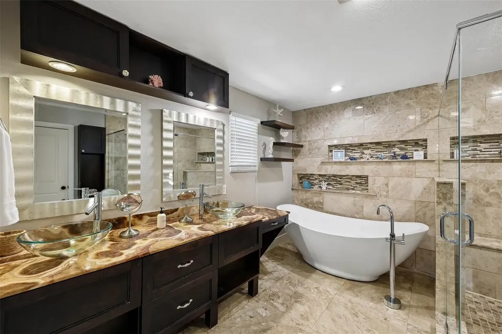 322 Suwanee Avenue Sarasota FL 34243
