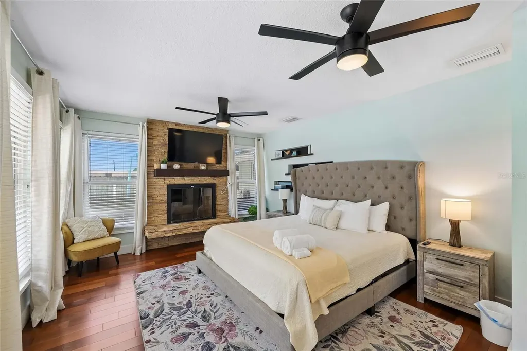 322 Suwanee Avenue Sarasota FL 34243