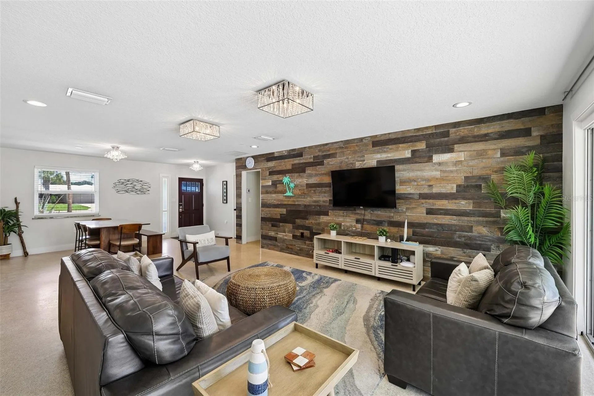 322 Suwanee Avenue Sarasota FL 34243
