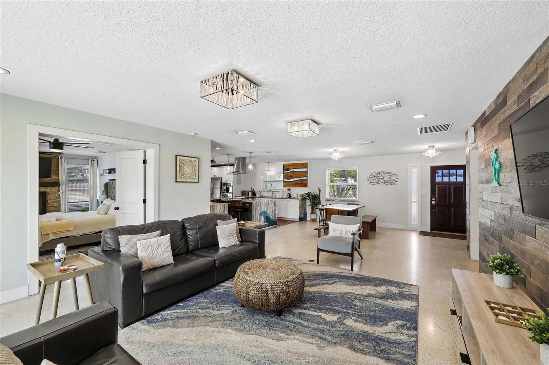 322 Suwanee Avenue Sarasota FL 34243