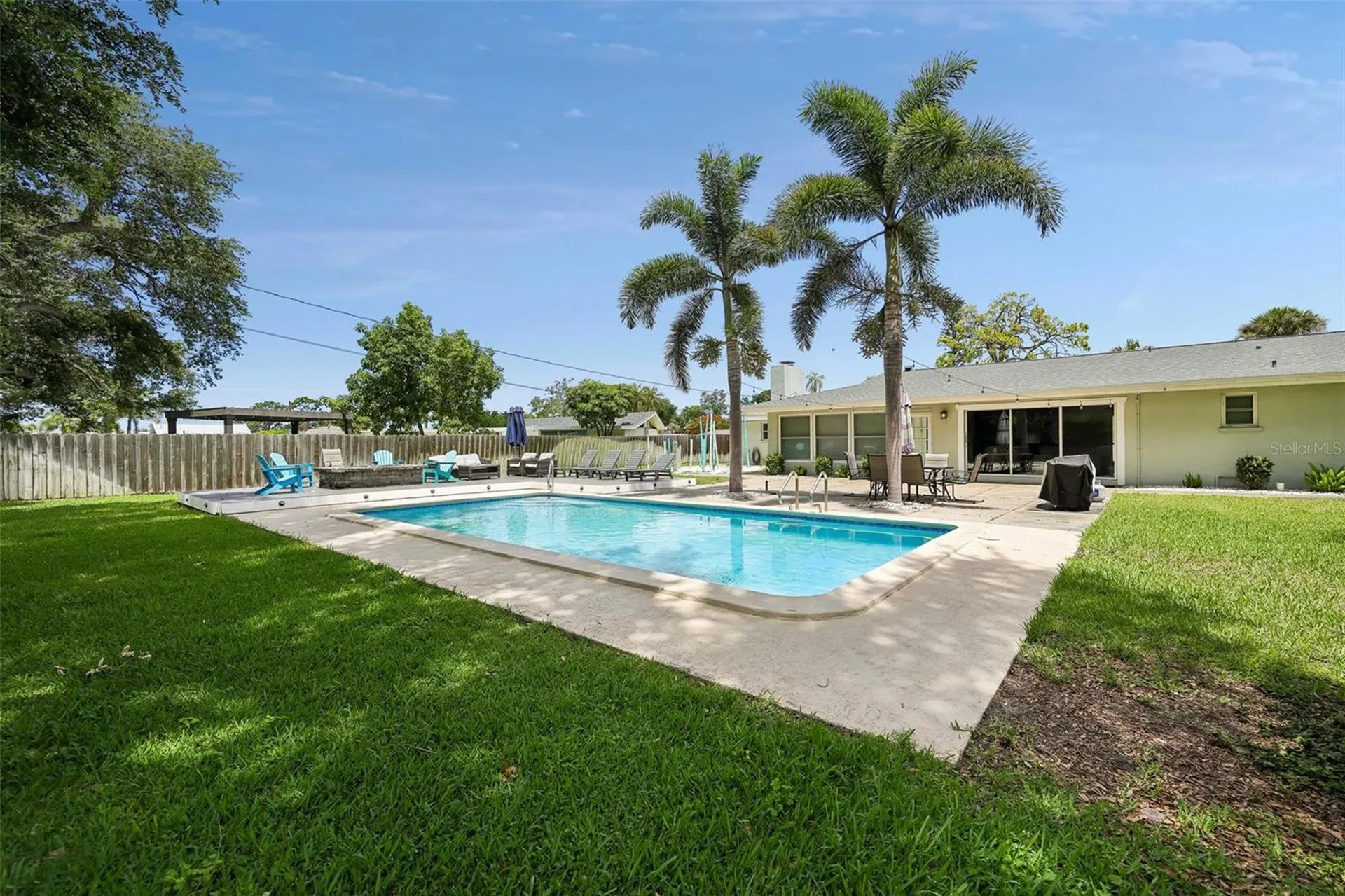 322 Suwanee Avenue Sarasota FL 34243