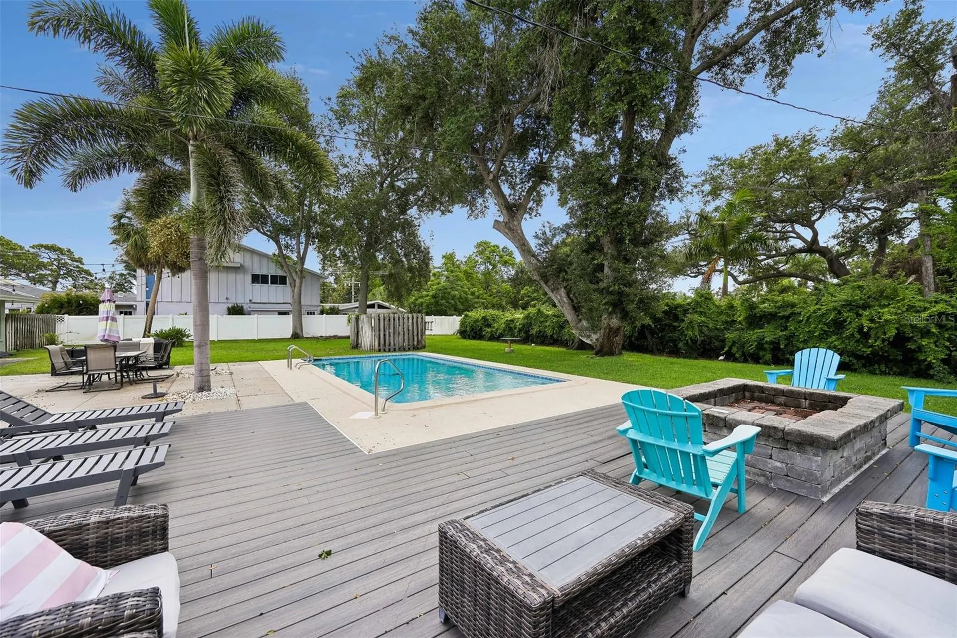 322 Suwanee Avenue Sarasota FL 34243