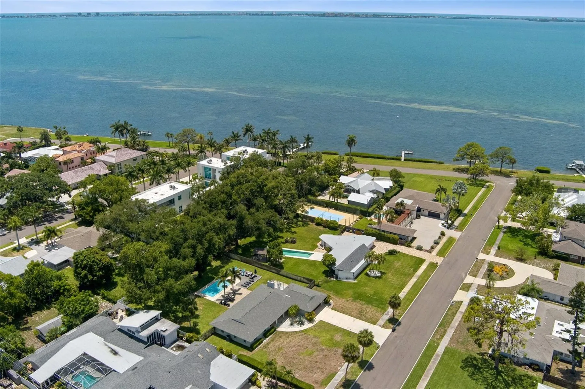 322 Suwanee Avenue Sarasota FL 34243