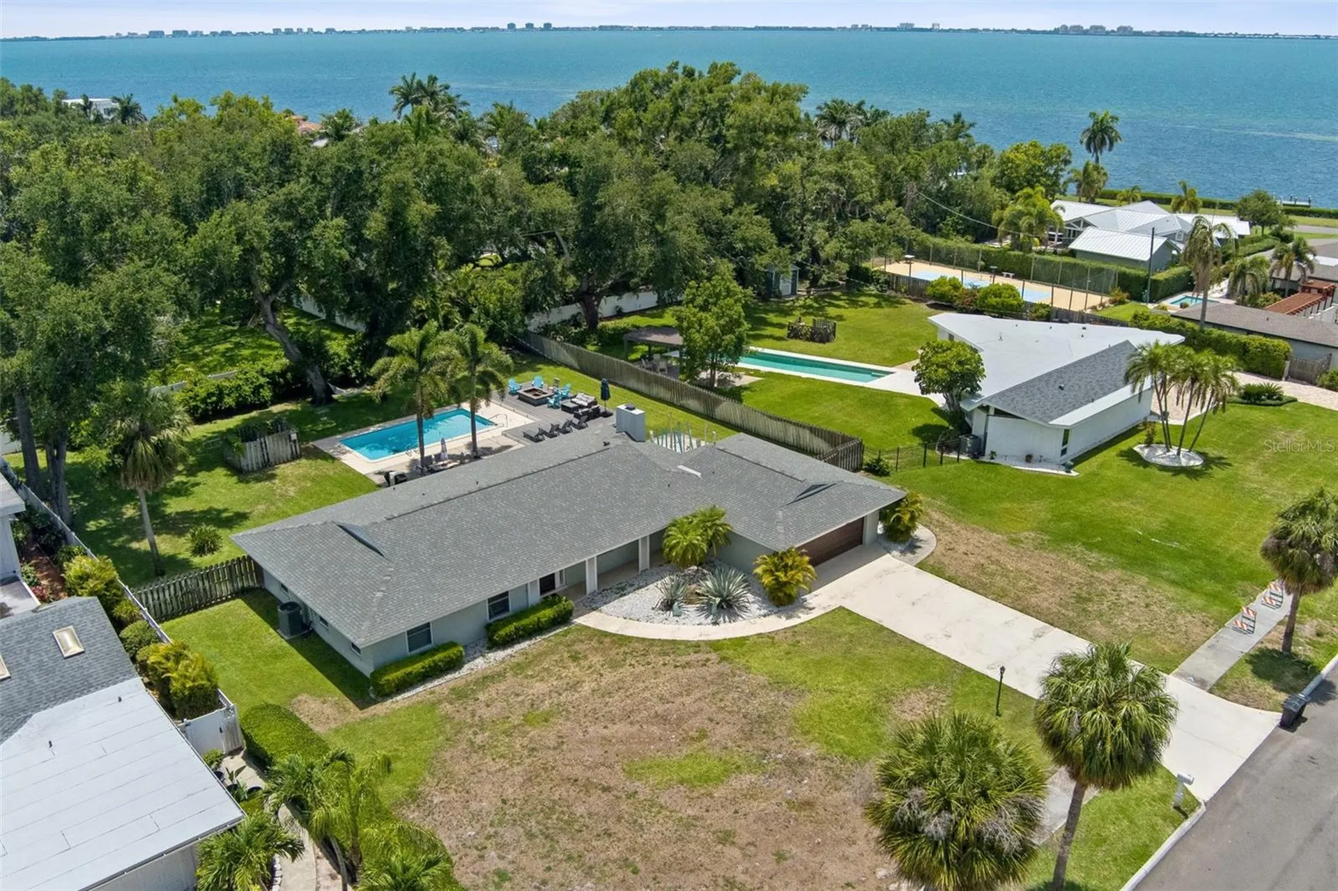322 Suwanee Avenue Sarasota FL 34243