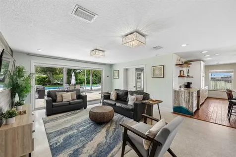 322 Suwanee Avenue Sarasota FL 34243