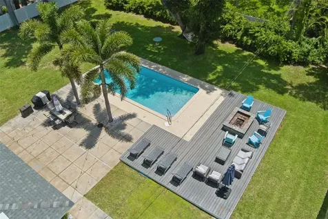 322 Suwanee Avenue Sarasota FL 34243