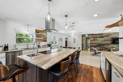 322 Suwanee Avenue Sarasota FL 34243