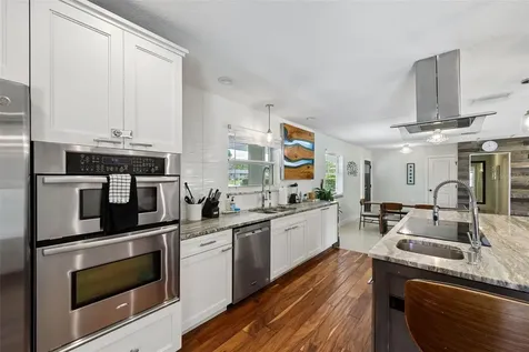 322 Suwanee Avenue Sarasota FL 34243