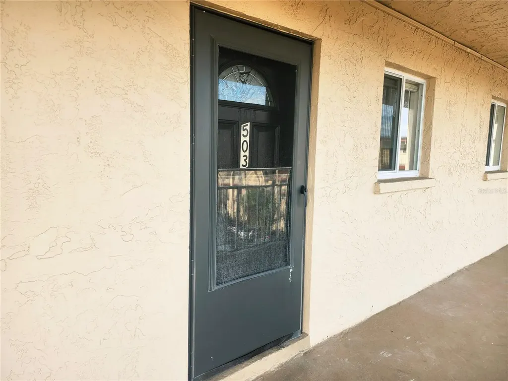 3973 Lake Bayshore Drive Bradenton FL 34205