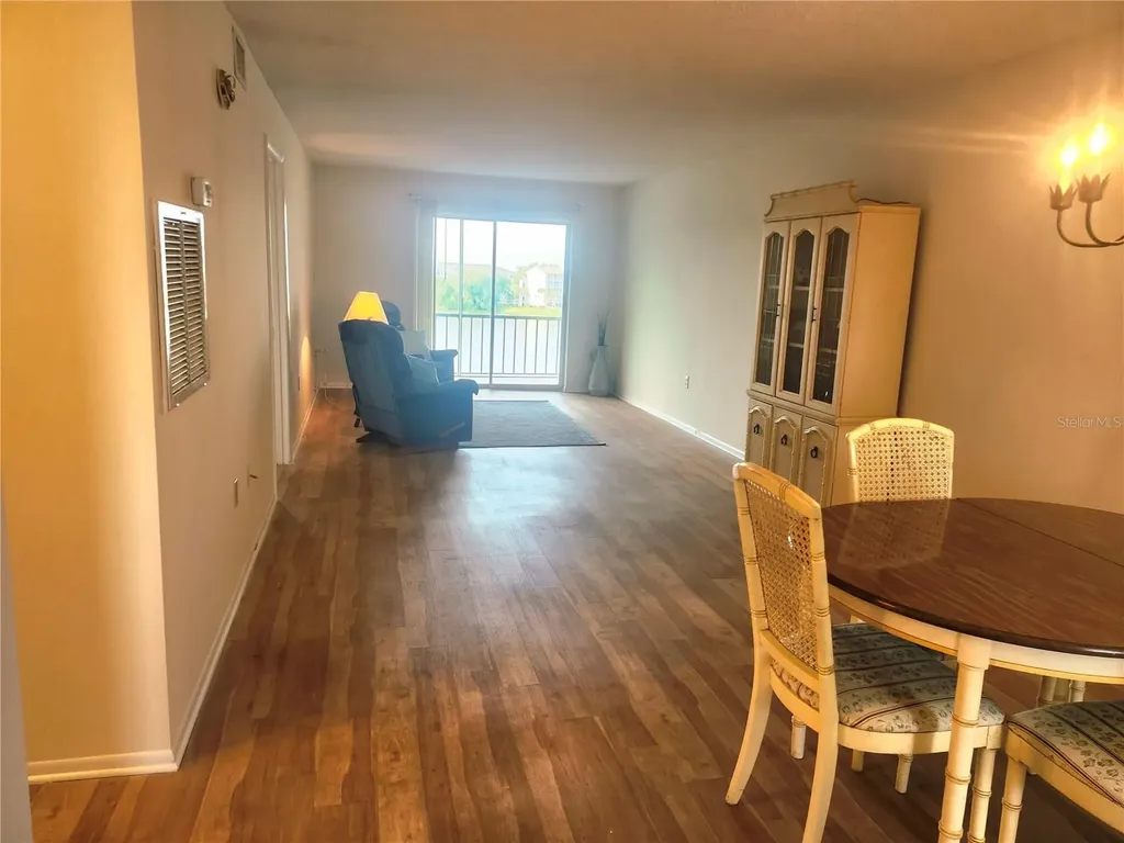 3973 Lake Bayshore Drive Bradenton FL 34205