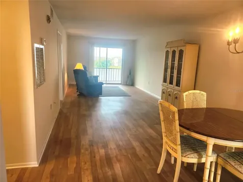 3973 Lake Bayshore Drive Bradenton FL 34205