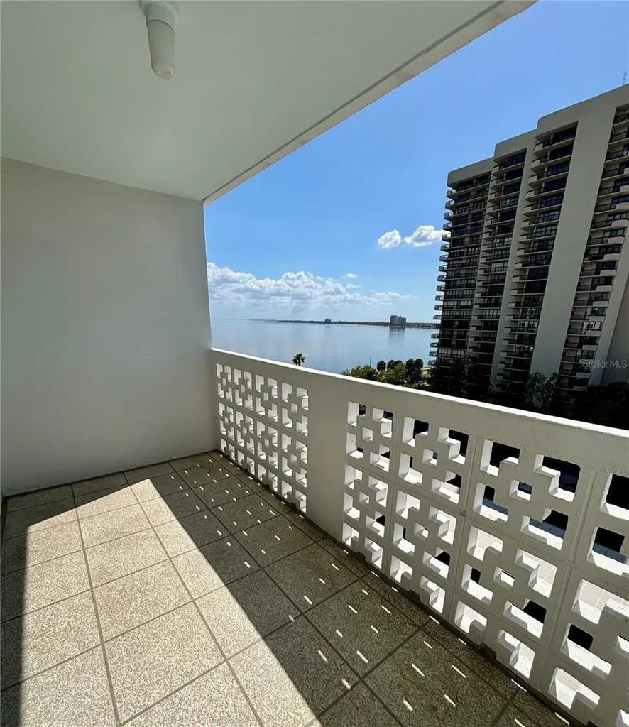 2401 Bayshore Boulevard Tampa FL 33629