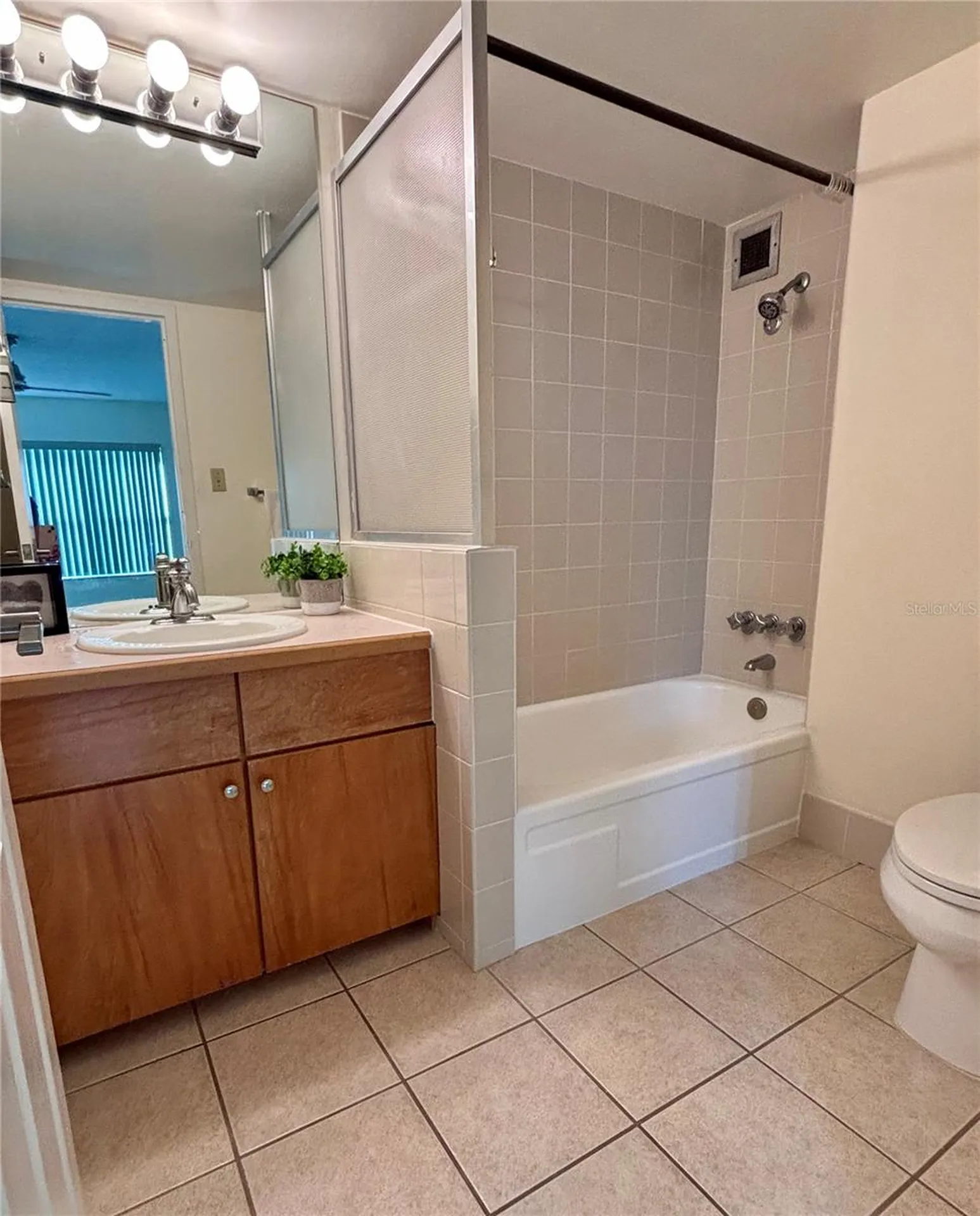 2401 Bayshore Boulevard Tampa FL 33629