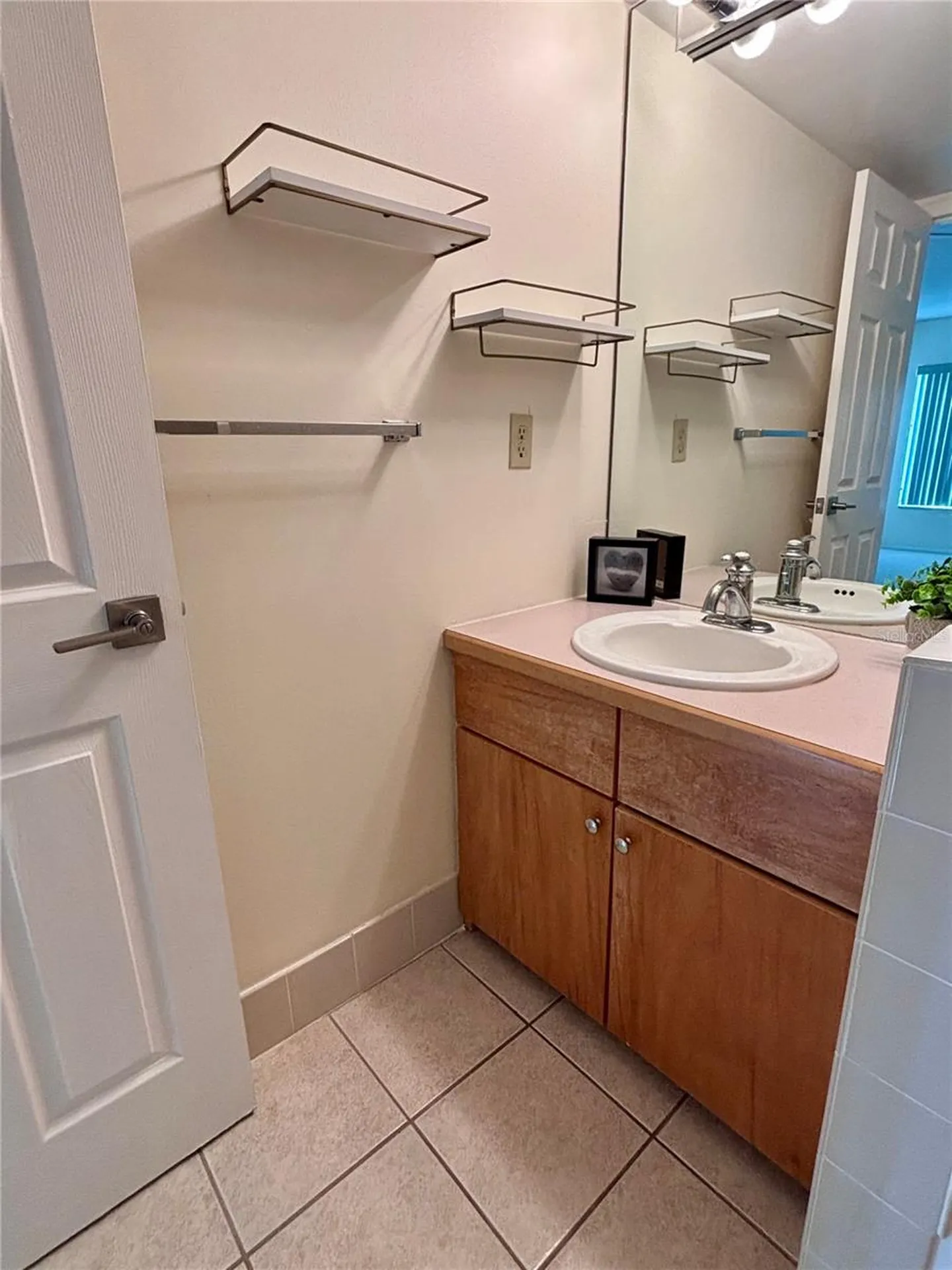 2401 Bayshore Boulevard Tampa FL 33629