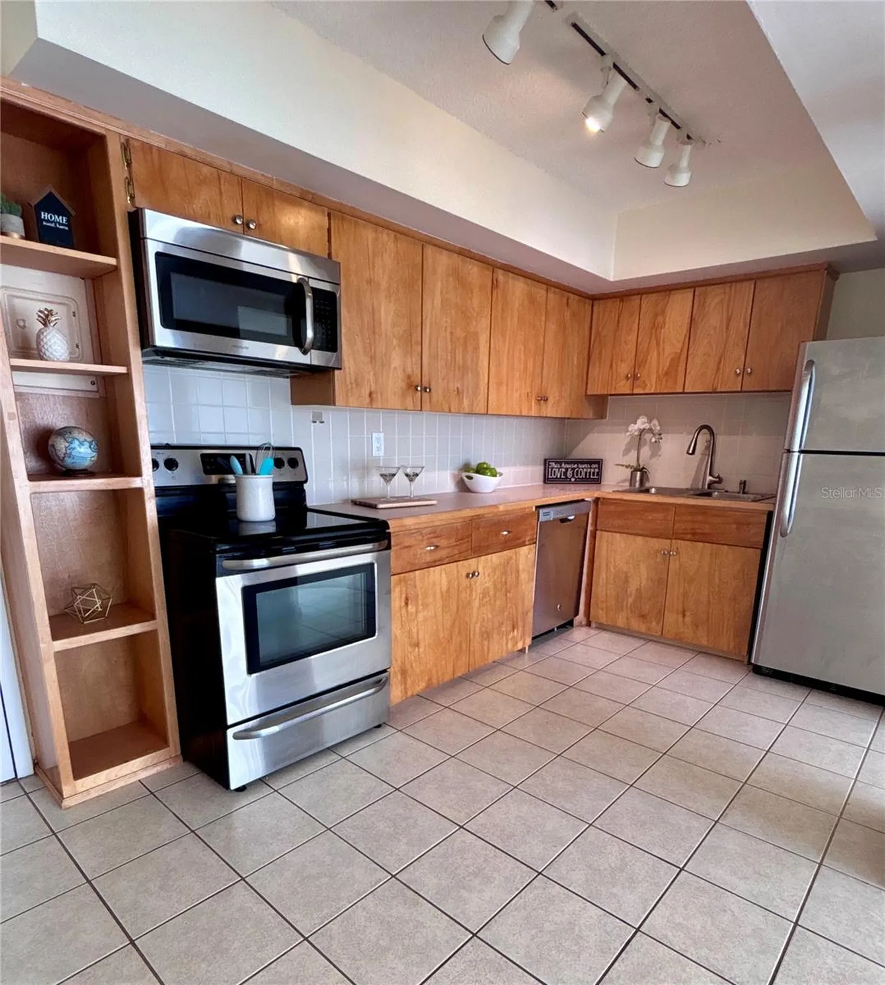 2401 Bayshore Boulevard Tampa FL 33629
