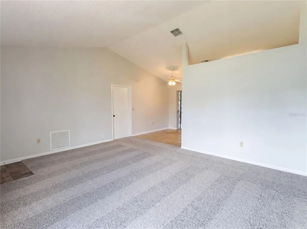 2904 Beal Street Deltona FL 32738