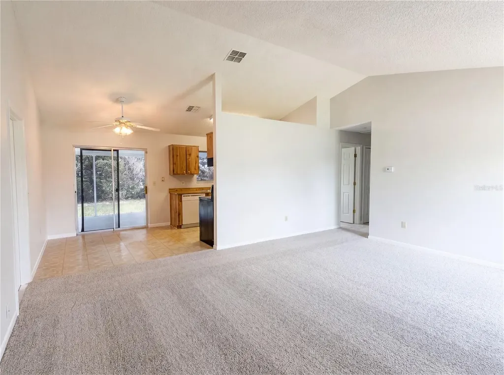 2904 Beal Street Deltona FL 32738