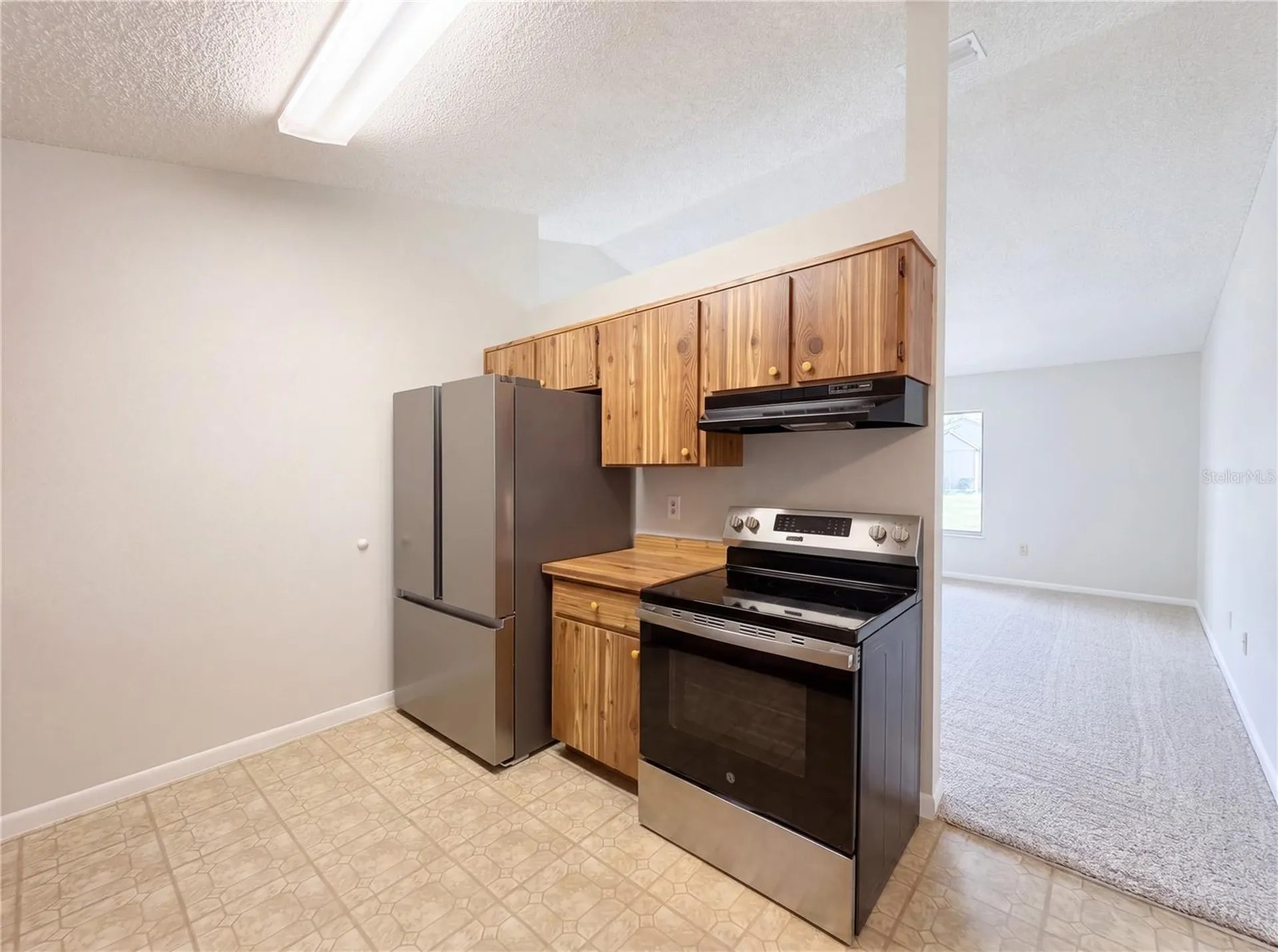 2904 Beal Street Deltona FL 32738