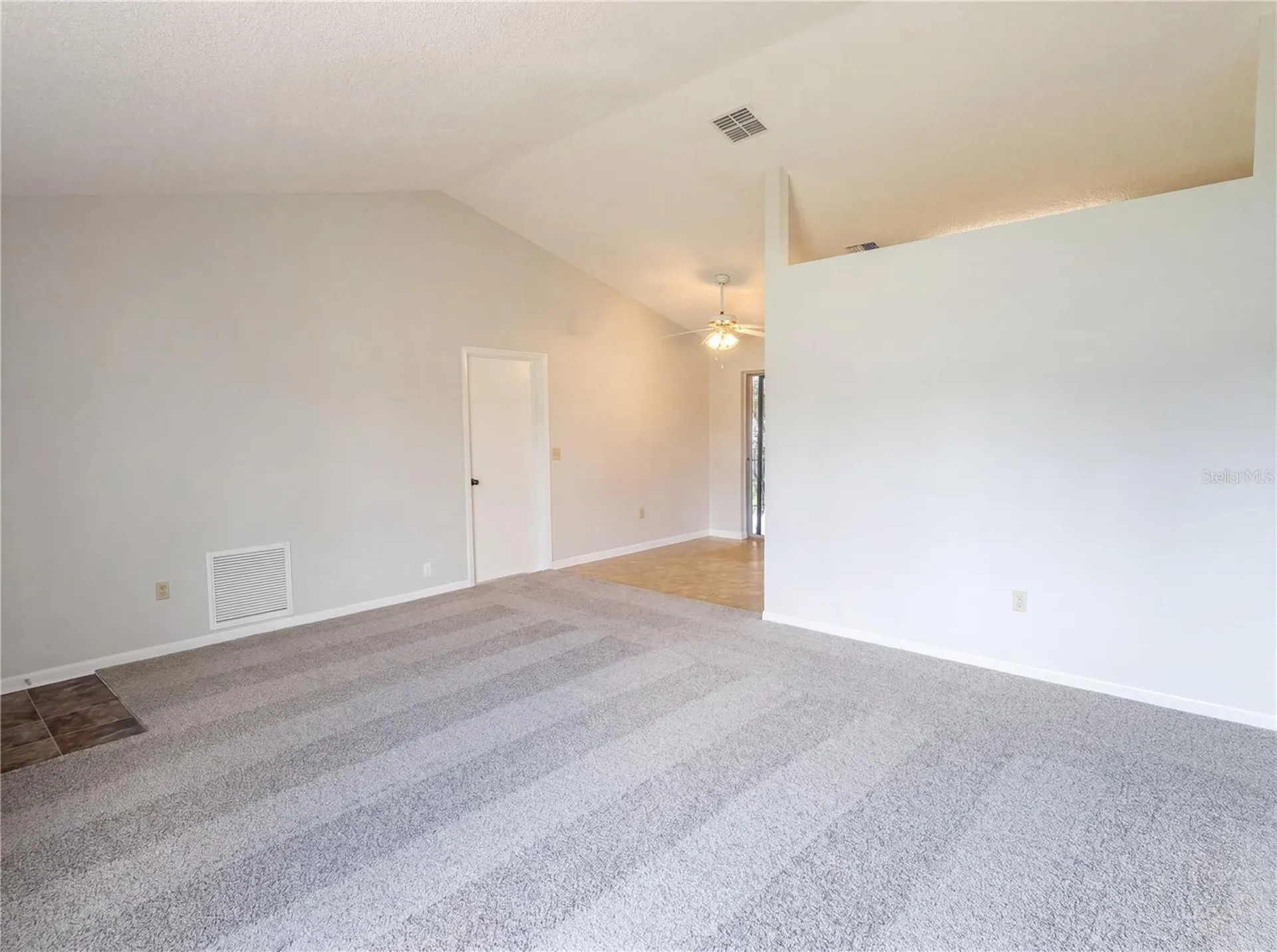 2904 Beal Street Deltona FL 32738