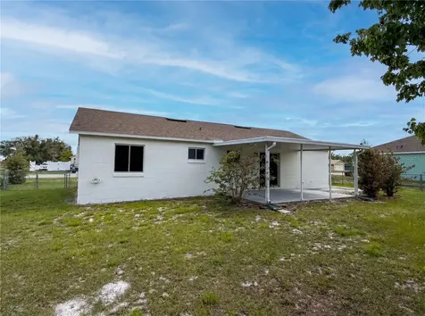 2904 Beal Street Deltona FL 32738