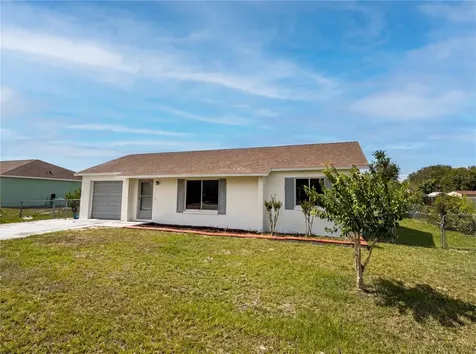 2904 Beal Street Deltona FL 32738