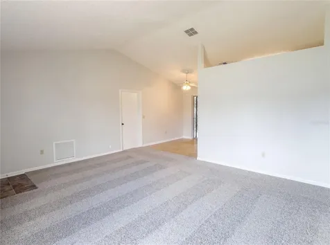2904 Beal Street Deltona FL 32738