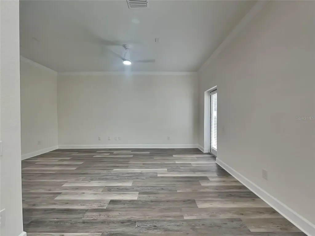 501 100th Avenue N St Petersburg FL 33702