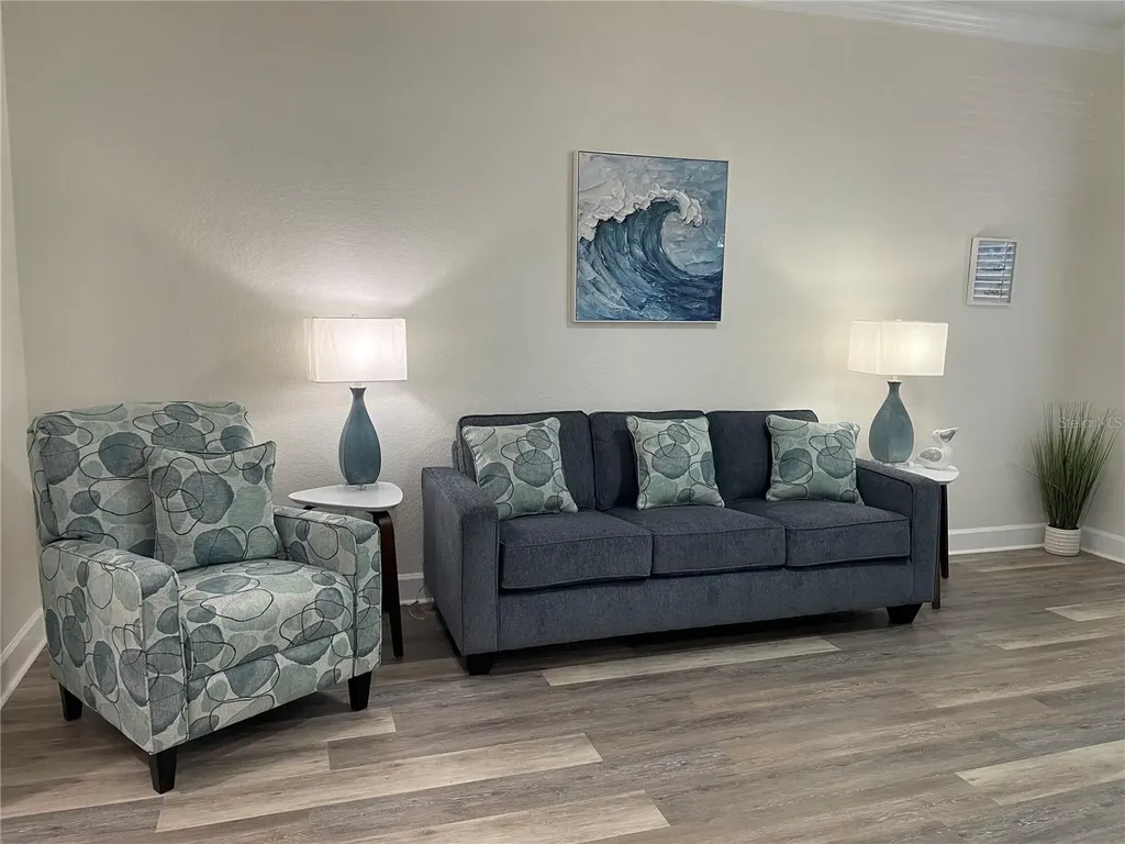 501 100th Avenue N St Petersburg FL 33702