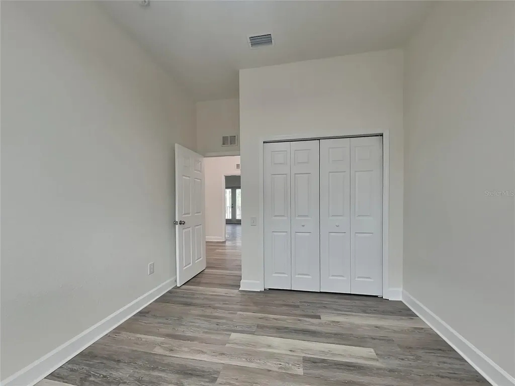 501 100th Avenue N St Petersburg FL 33702