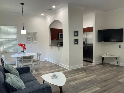 501 100th Avenue N St Petersburg FL 33702