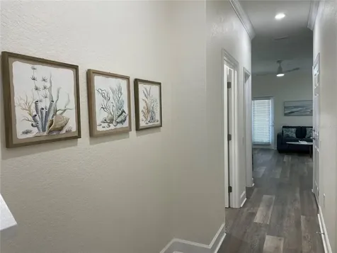 501 100th Avenue N St Petersburg FL 33702