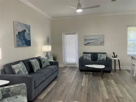 501 100th Avenue N St Petersburg FL 33702