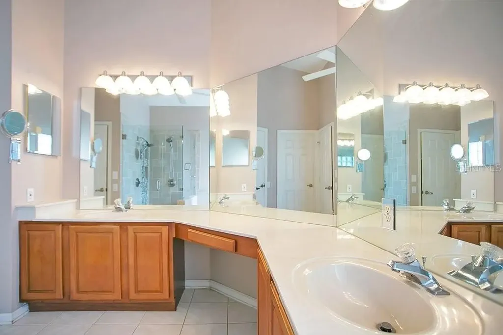 2405 Blossomwood Drive Oviedo FL 32765
