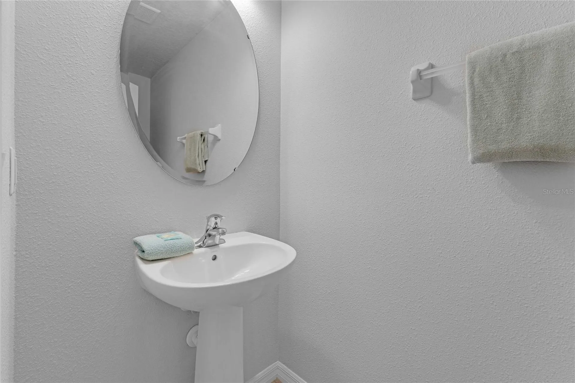 2631 Santosh Cove Kissimmee FL 34746
