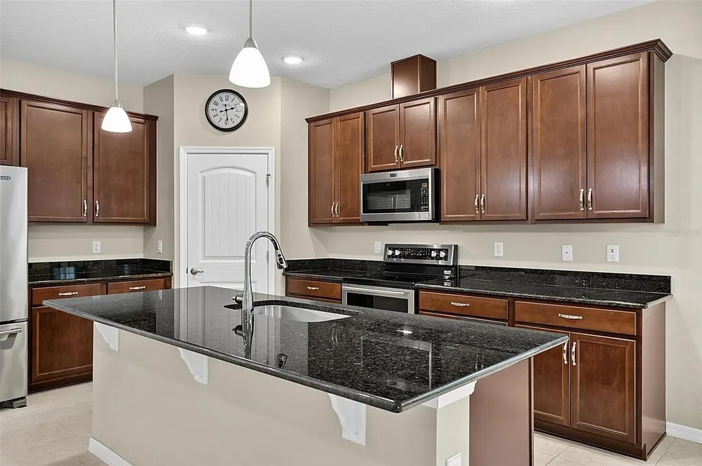 45 Zonal Geranium Trail Palm Coast FL 32164